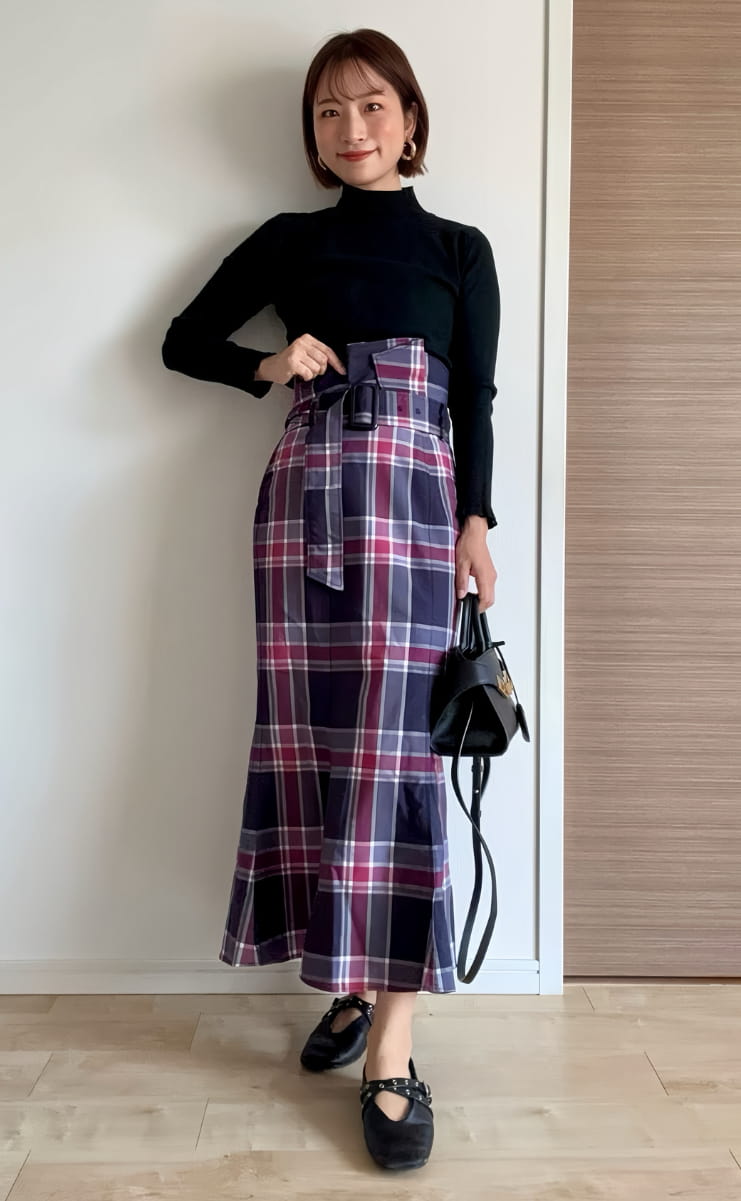 骨格ストレートに似合うVネックワンピース