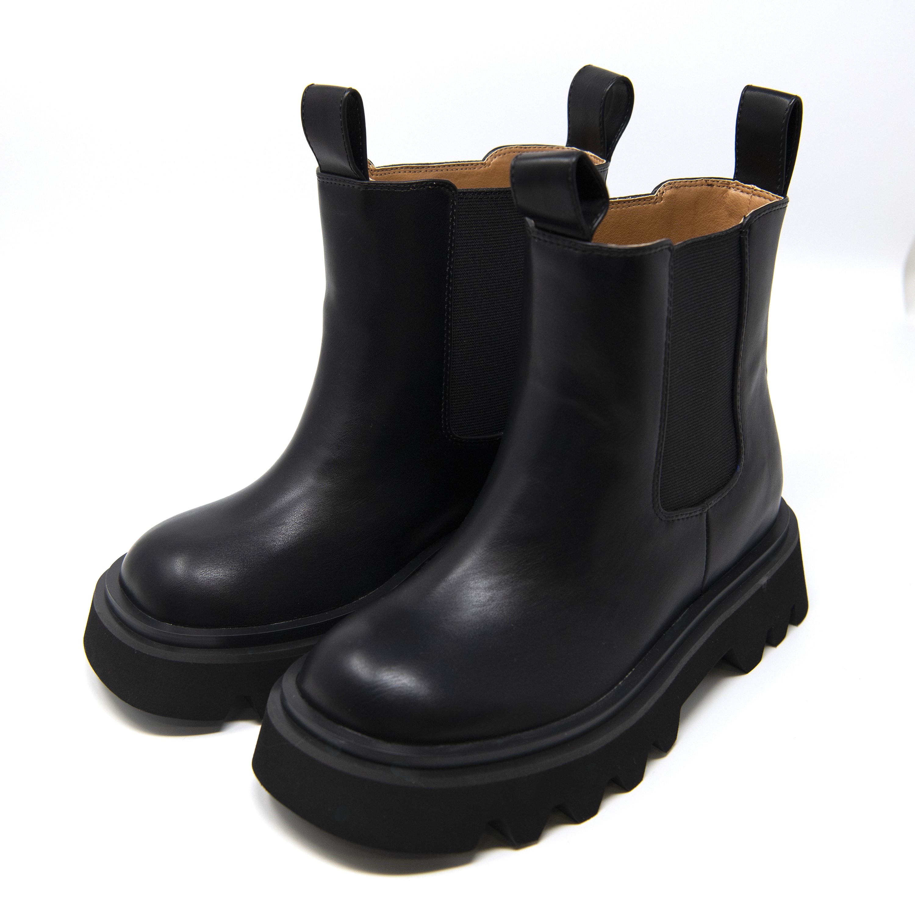 MilaOwen（ミラ オーウェン）インヒールニーハイブーツ オン