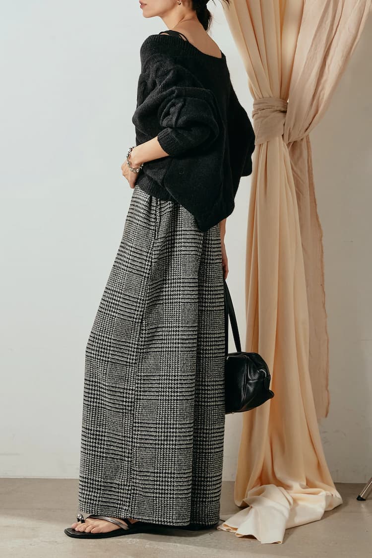 ESICA [SET]ケーブルカシュクールニットトップス+前後2wayグレンチェック柄スカーチョサロペット(2set) - 画像2