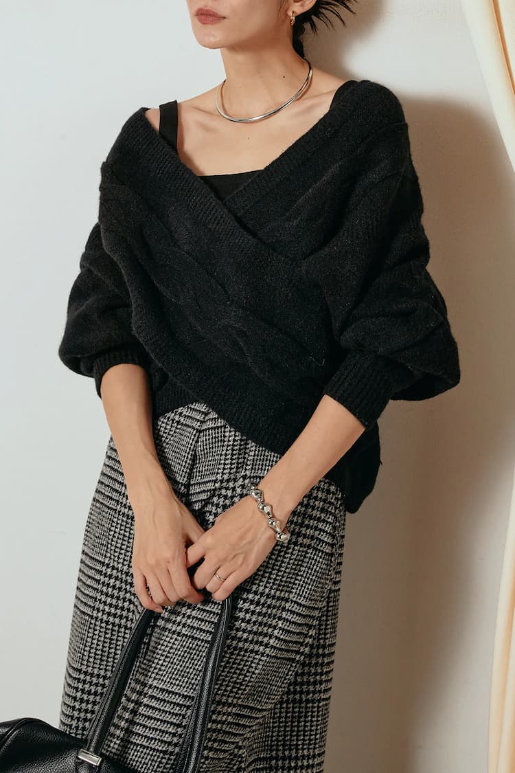 ESICA [SET]ケーブルカシュクールニットトップス+前後2wayグレンチェック柄スカーチョサロペット(2set) - 画像4