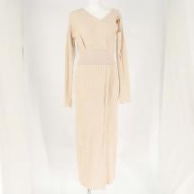 スリットニットワンピース